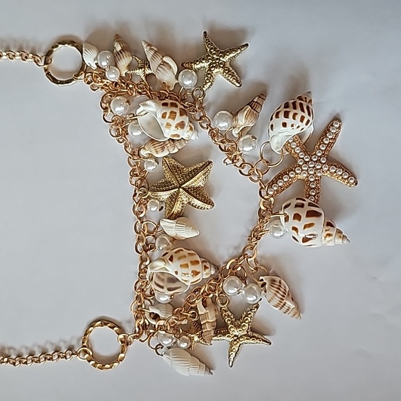 NWOT Tropical Necklace - Picture 3 of 4